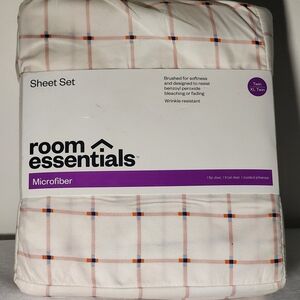 Room Essentials Microfiber Sheet Set - White and Orange Plaid